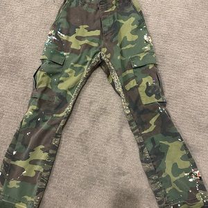 Camp gallery dept pants used good condition